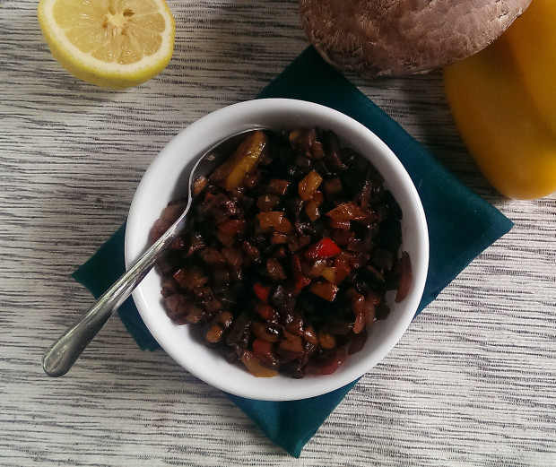 Roasted pepper and portobello mushroom relish