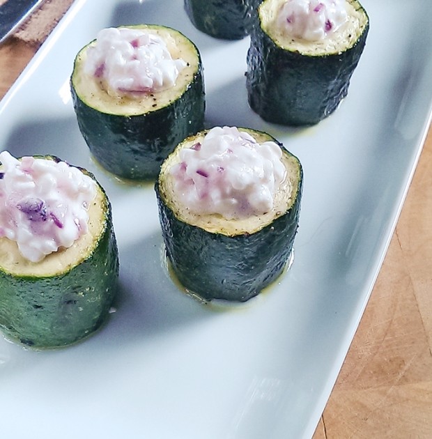 Cottage-Cheese-Stuffed-Zucchini